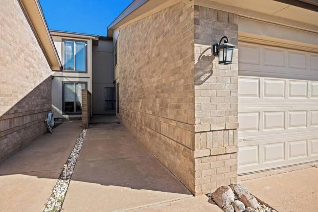 Photo of Outdoor in North by Northwest