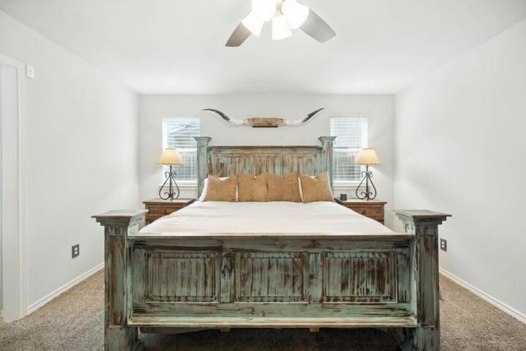 Photo of Bedroom in North by Northwest