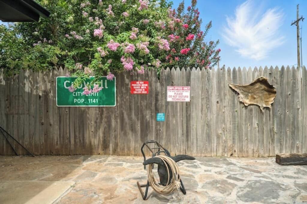 Photo of Outdoor in North by Northwest