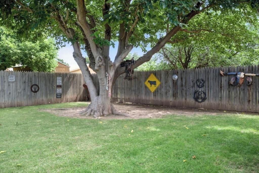 Photo of Outdoor in North by Northwest