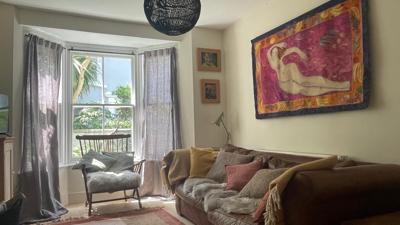 Photo of Livingroom in Old Town Hastings