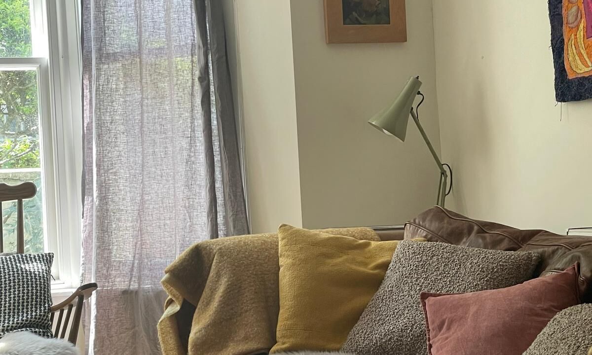 Photo of Livingroom in Old Town Hastings