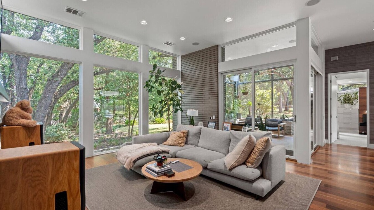 Photo of Livingroom in Zilker