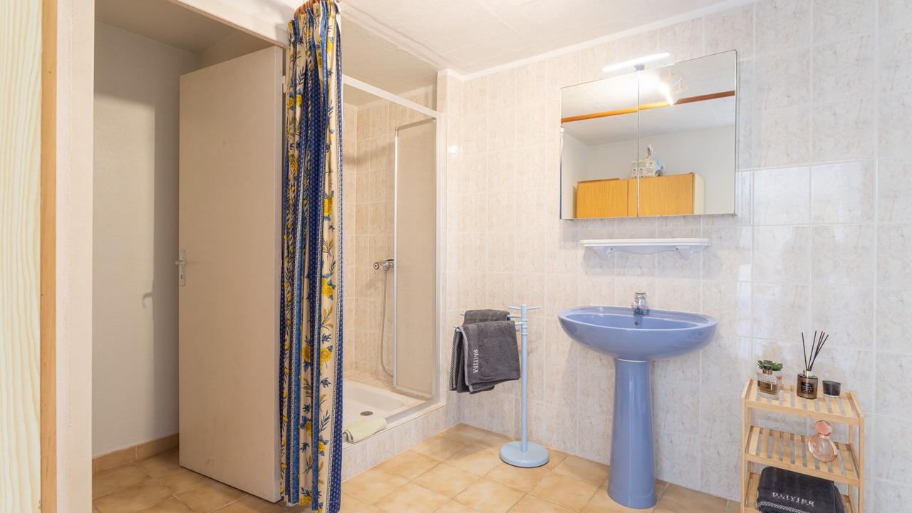 Photo of Bathroom in Camelas