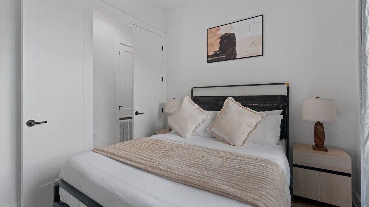 Photo of Bedroom in MLK