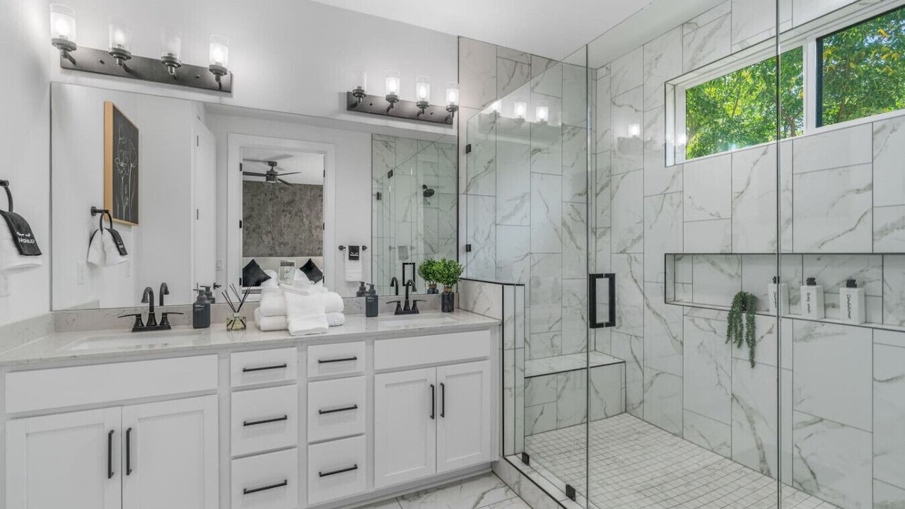Photo of Bathroom in MLK