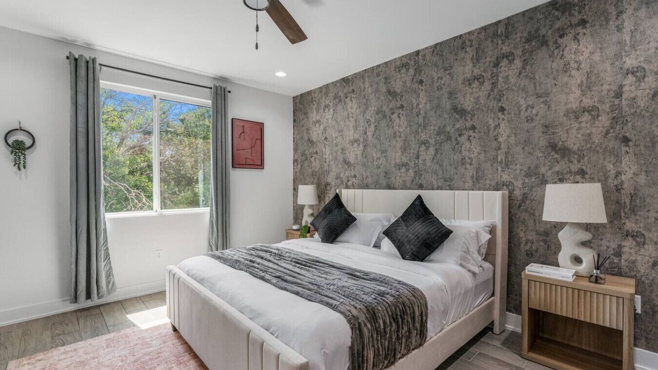Photo of Bedroom in MLK