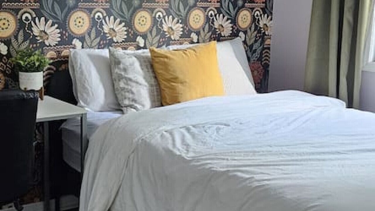 Photo of Bedroom in Aylmer