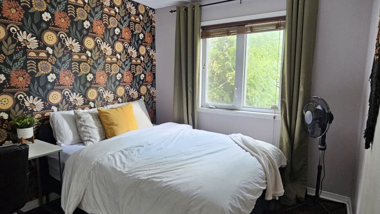 Photo of Bedroom in Aylmer