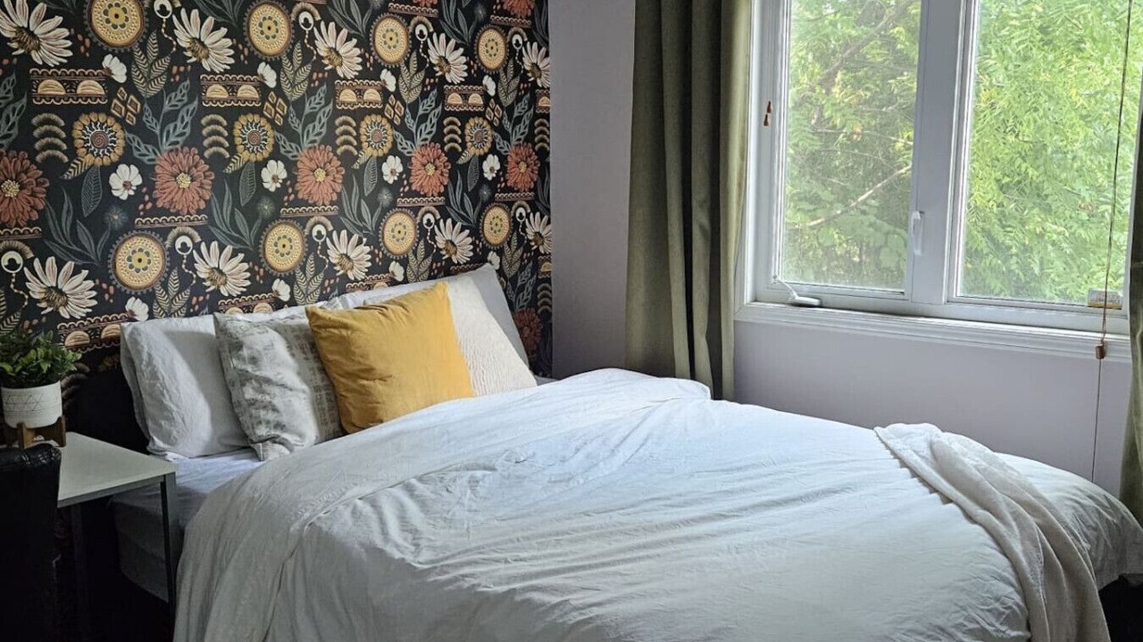 Photo of Bedroom in Aylmer