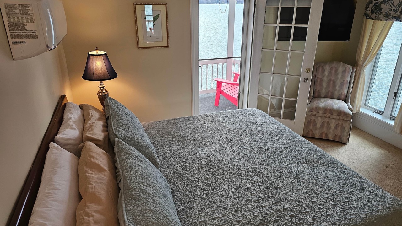 Photo of Bedroom in Town of Reading