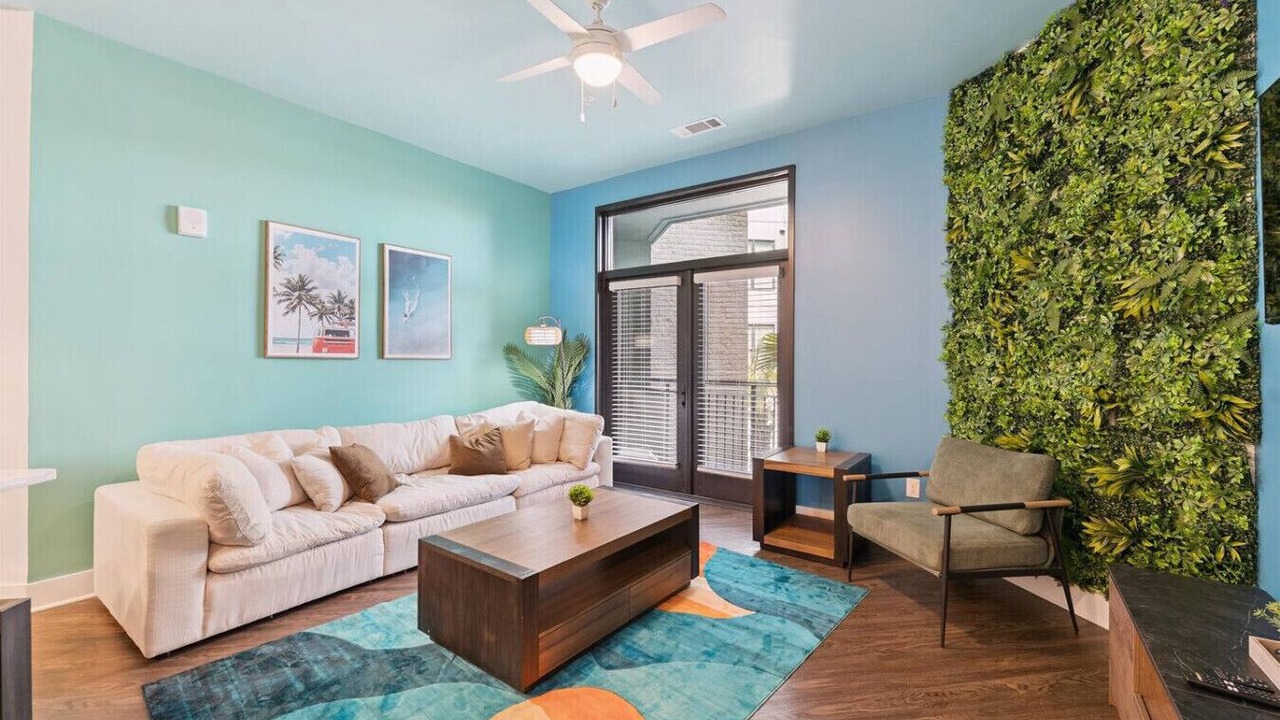 Photo of Livingroom in Yamacraw Village