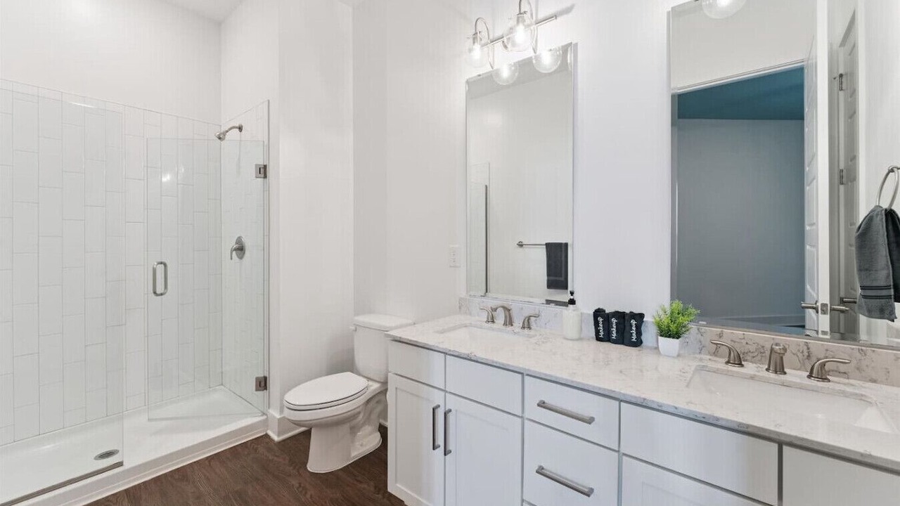 Photo of Bathroom in Yamacraw Village