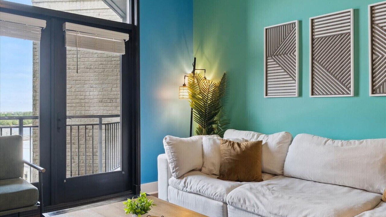Photo of Livingroom in Yamacraw Village