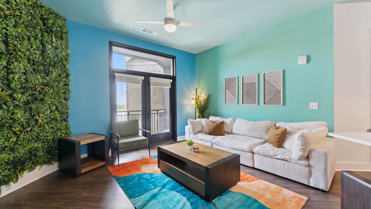 Photo of Livingroom in Yamacraw Village