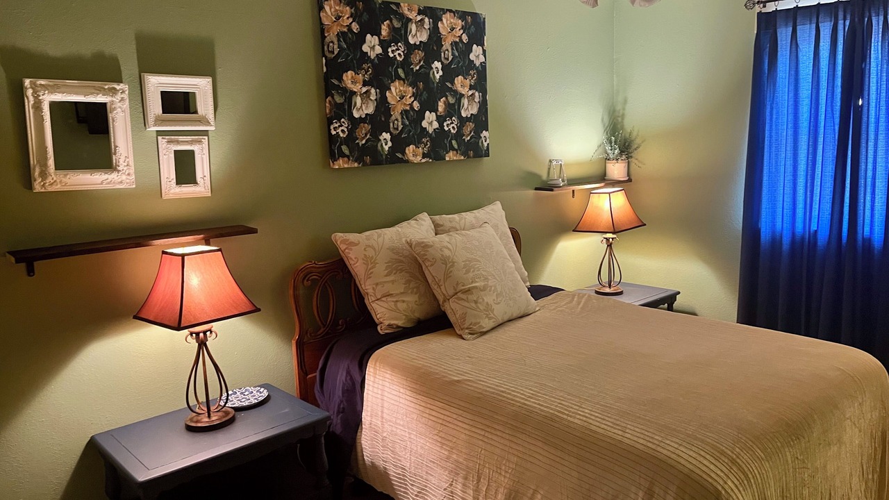 Photo of Bedroom in Seymour