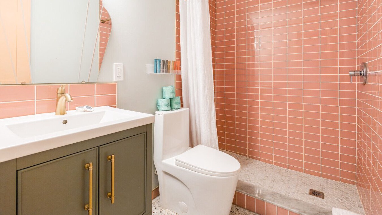 Photo of Bathroom in Bay Esplanade