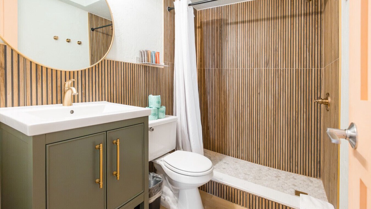 Photo of Bathroom in Bay Esplanade