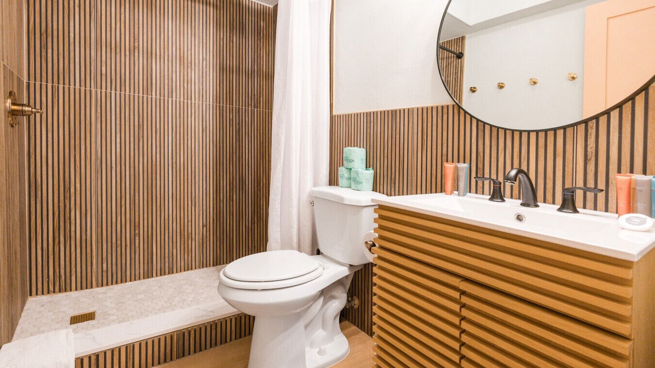 Photo of Bathroom in Bay Esplanade