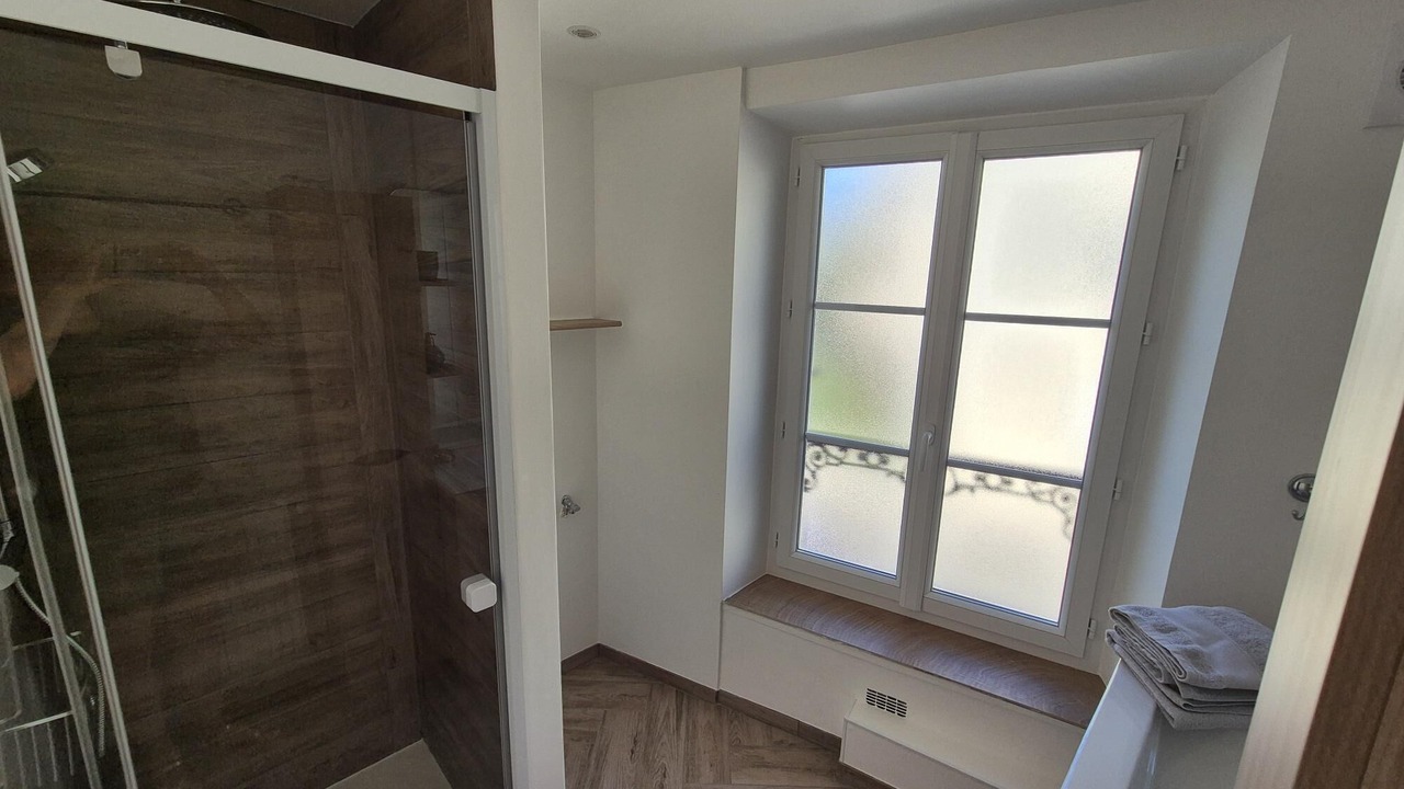 Photo of Bathroom in Fontainebleau