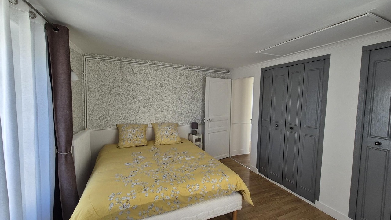 Photo of Bedroom in Fontainebleau