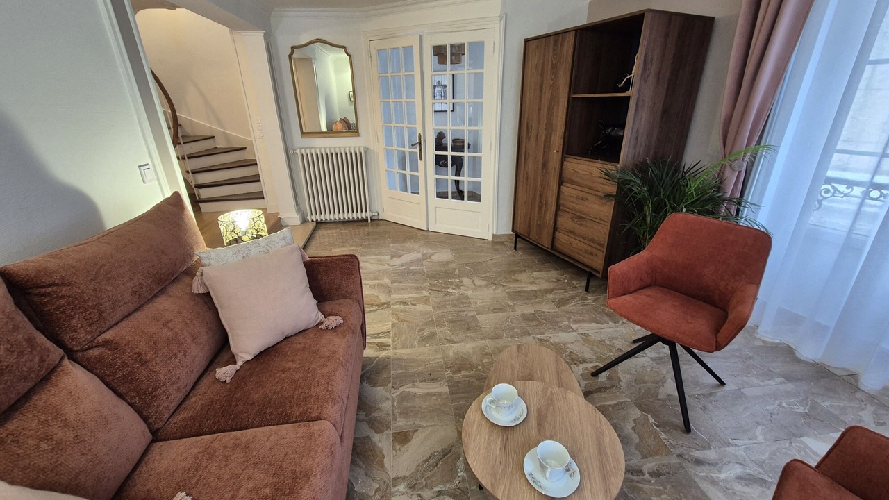 Photo of Livingroom in Fontainebleau