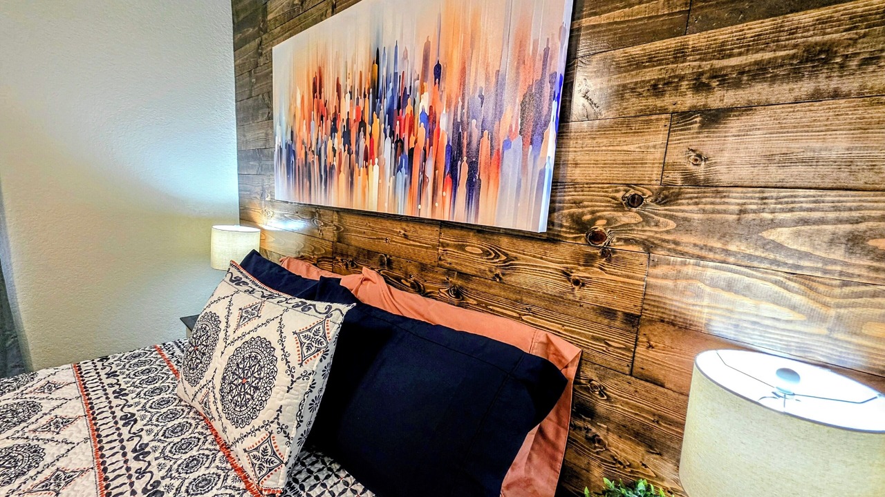 Photo of Bedroom in Mid America