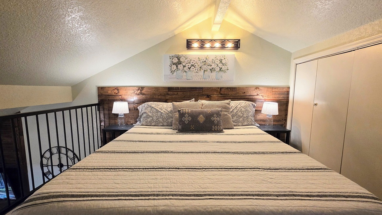 Photo of Bedroom in Mid America