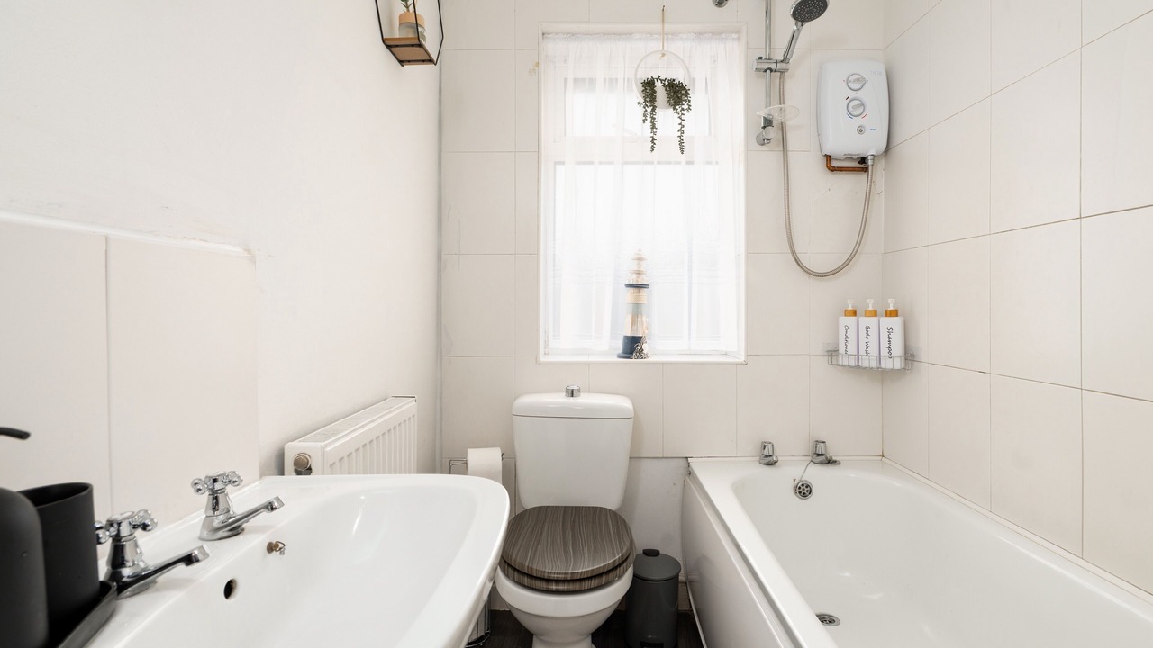 Photo of Bathroom in Warmsworth