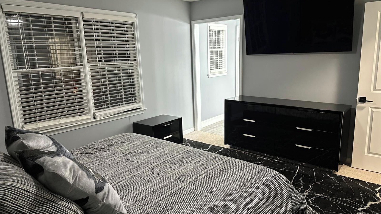 Photo of Bedroom in Lawrenceville