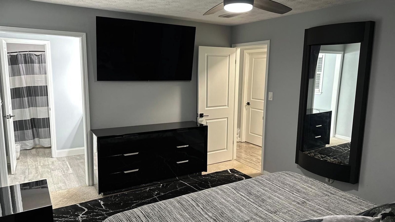 Photo of Bedroom in Lawrenceville