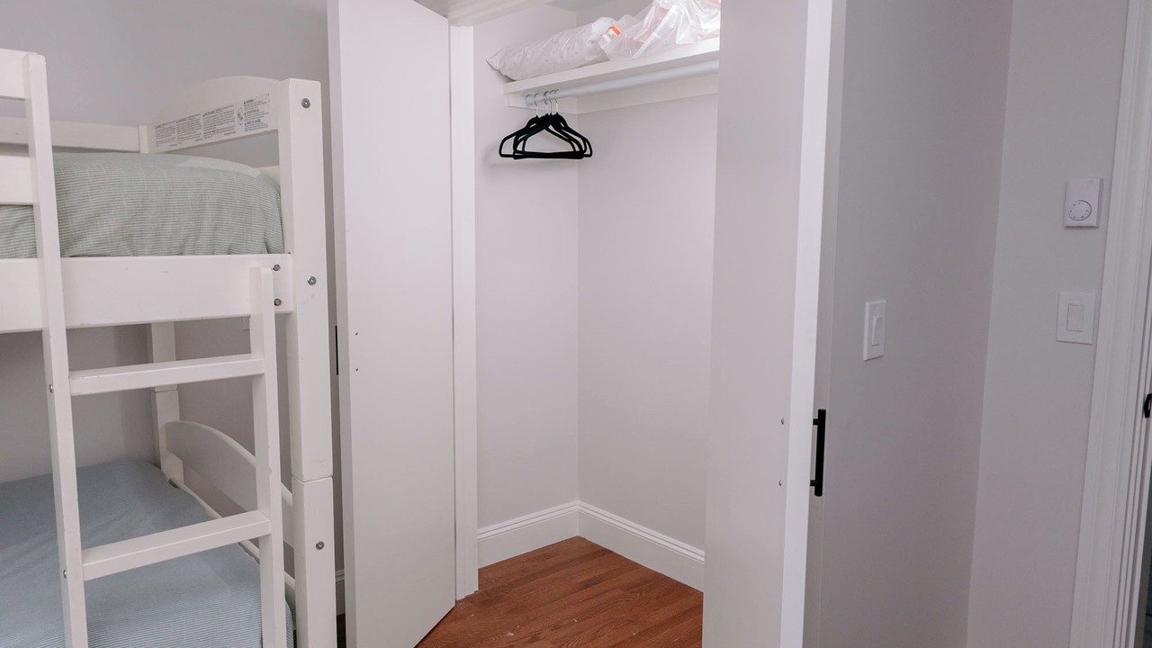 Photo of Bedroom in Beverly