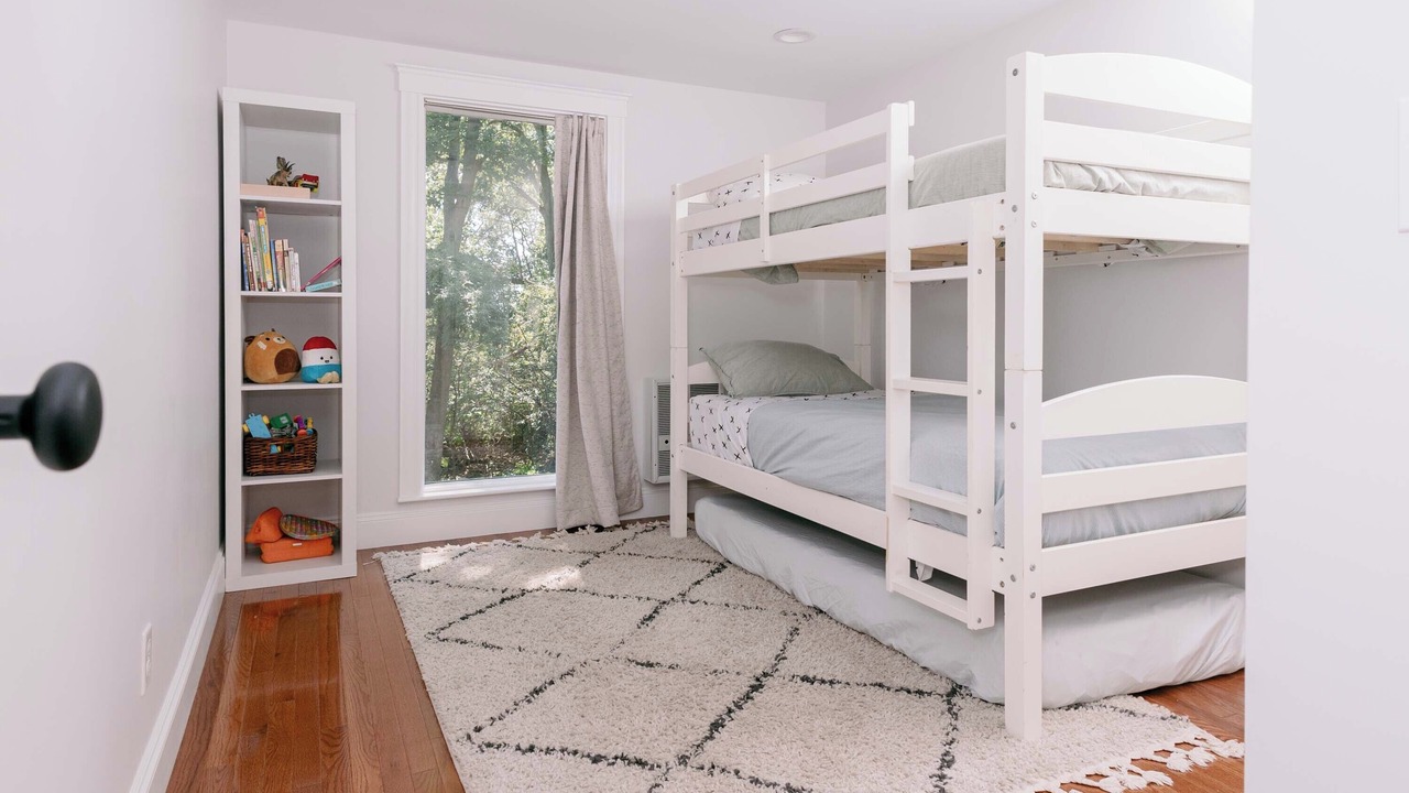 Photo of Bedroom in Beverly