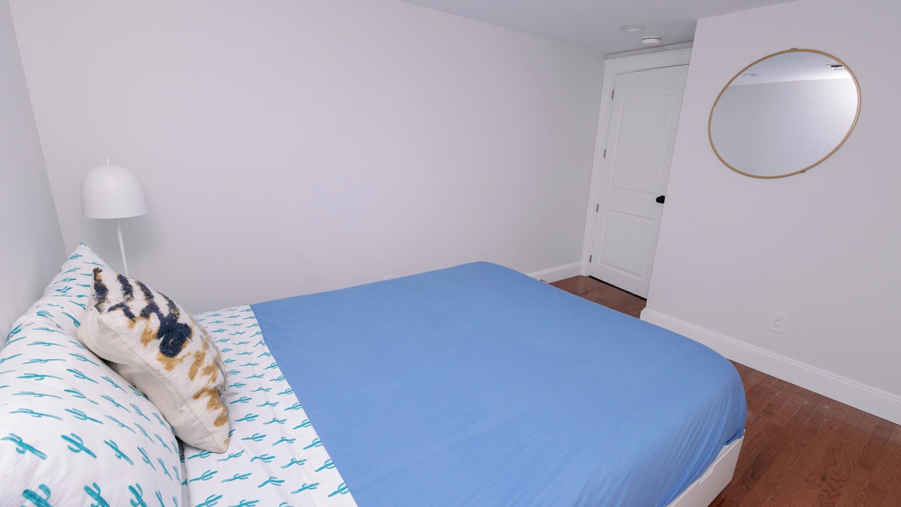 Photo of Bedroom in Beverly