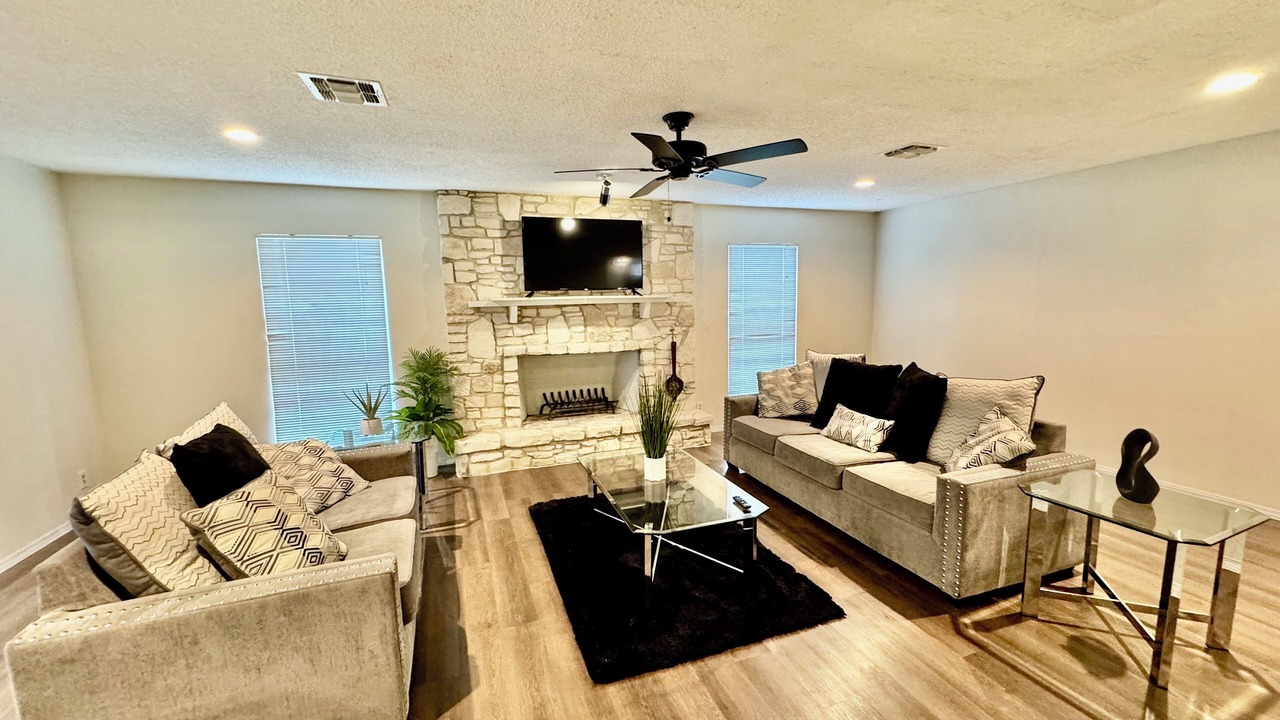 Photo of Livingroom in Live Oak