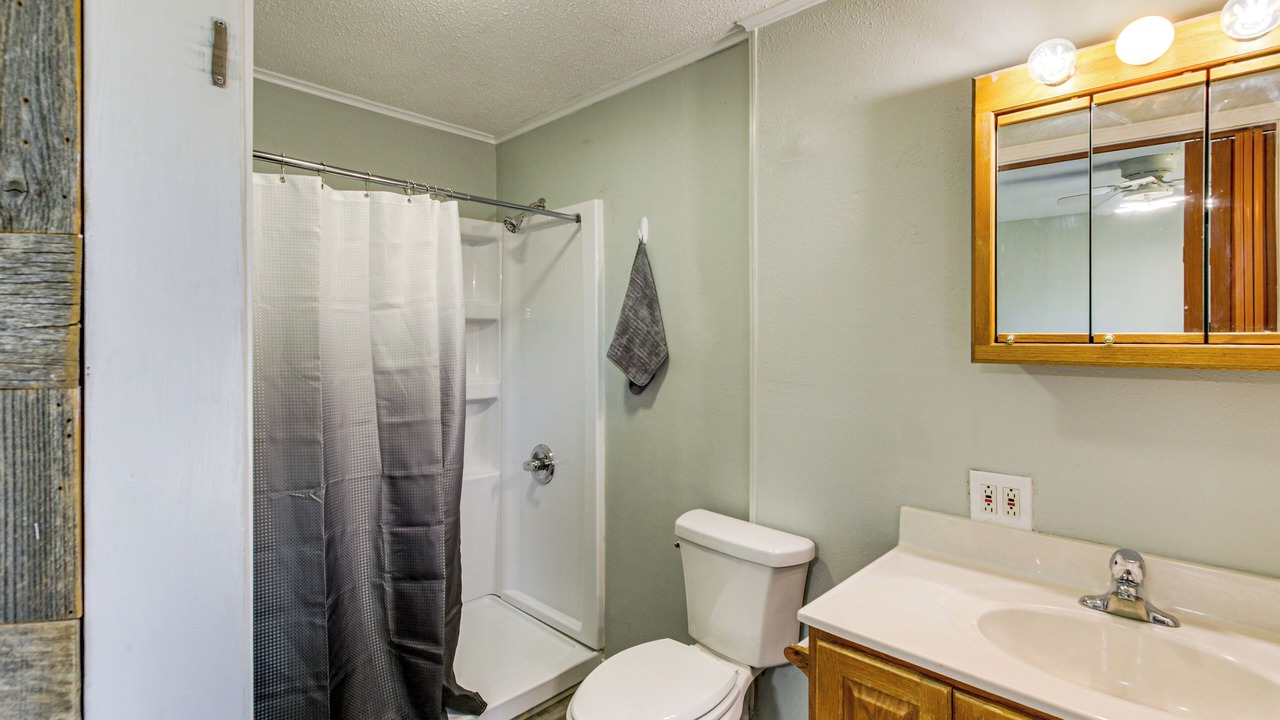 Photo of Bathroom in Borger