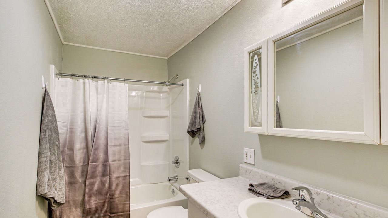 Photo of Bathroom in Borger