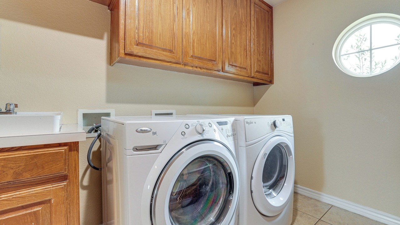 Photo of Bedroom in Crowley
