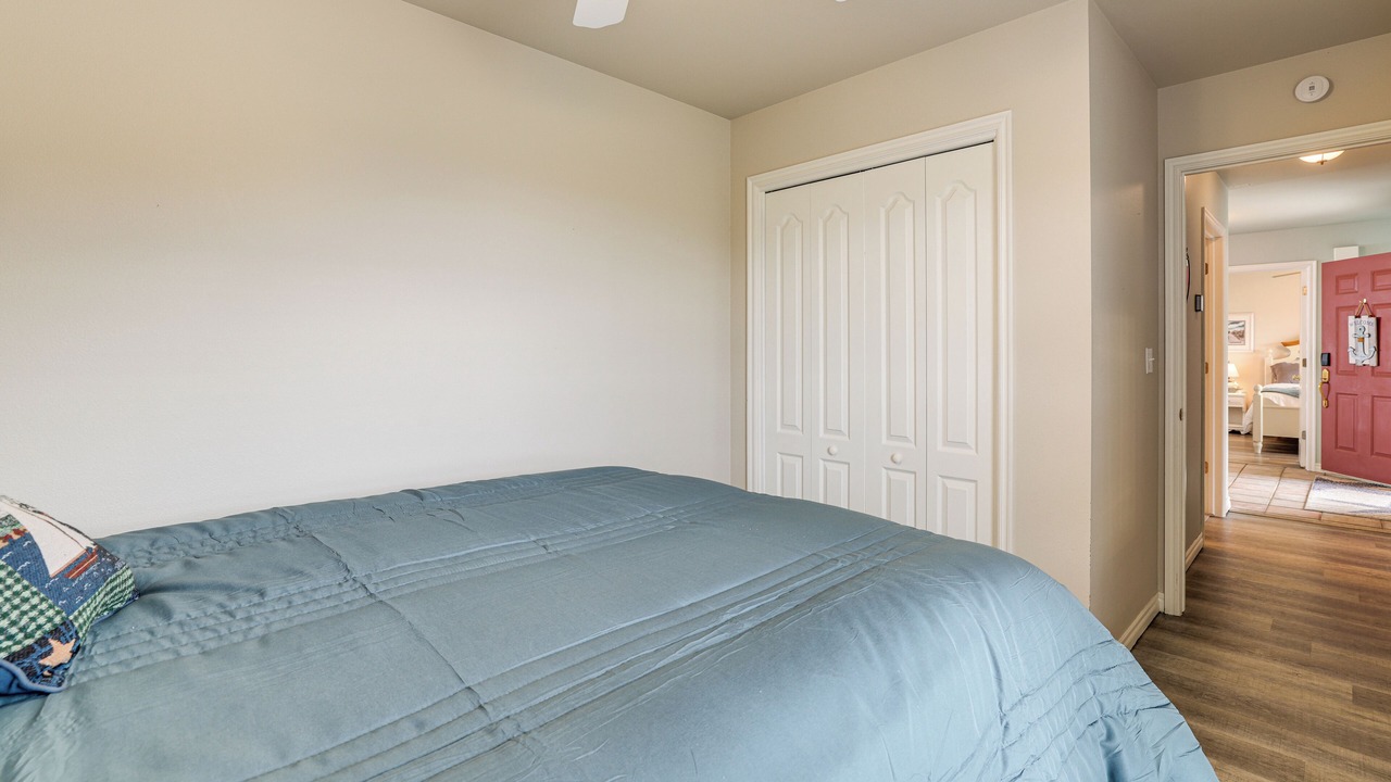 Photo of Bedroom in Grove