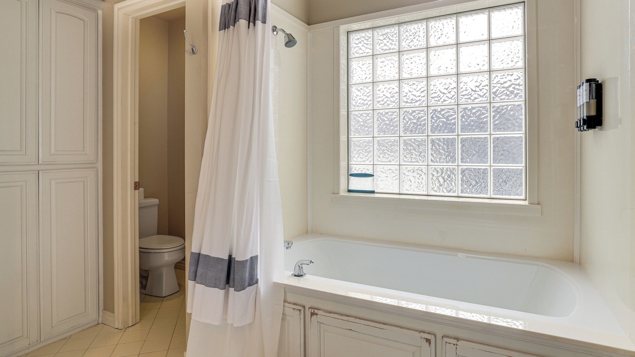 Photo of Bathroom in Grove