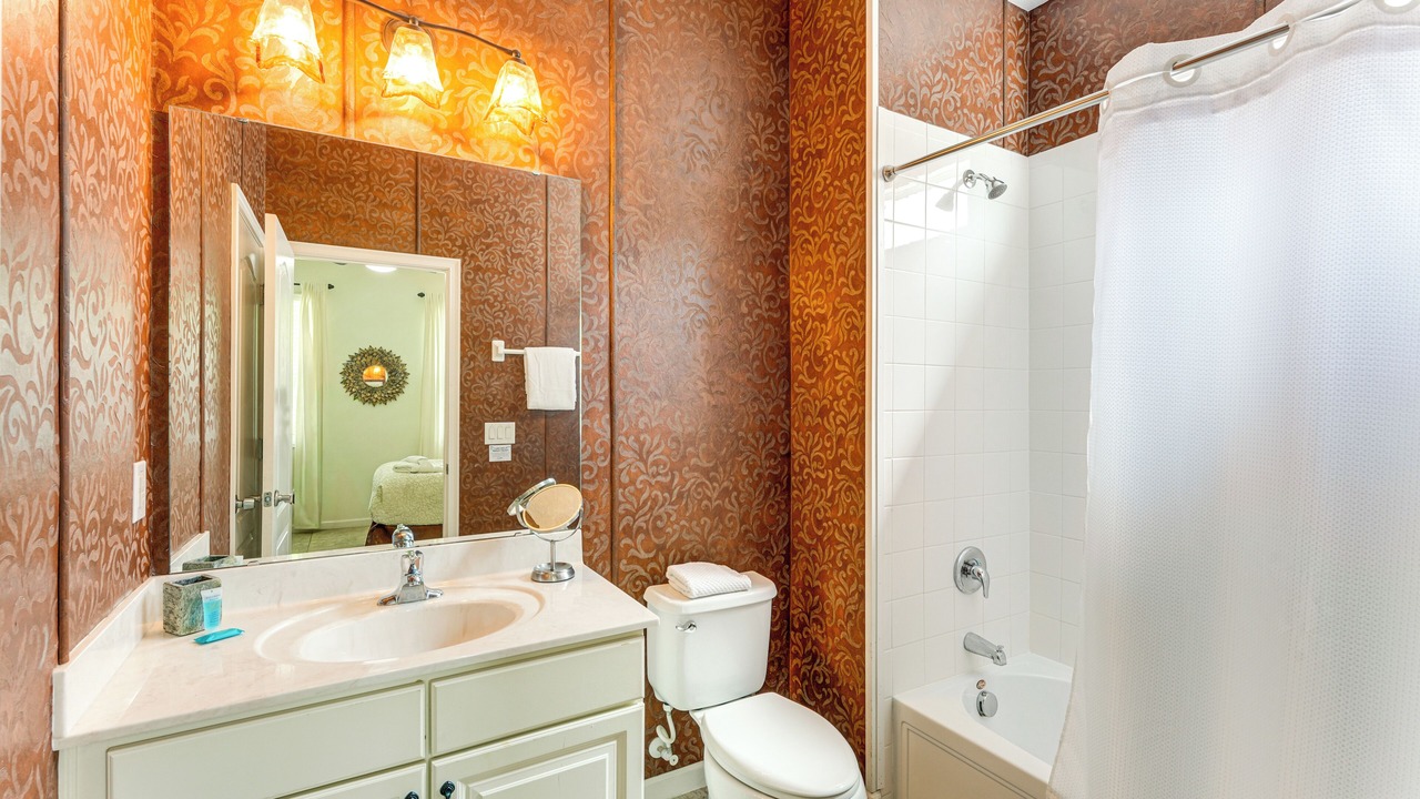 Photo of Bathroom in Watersong