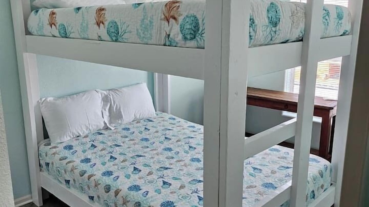Photo of Bedroom in Port Bolivar