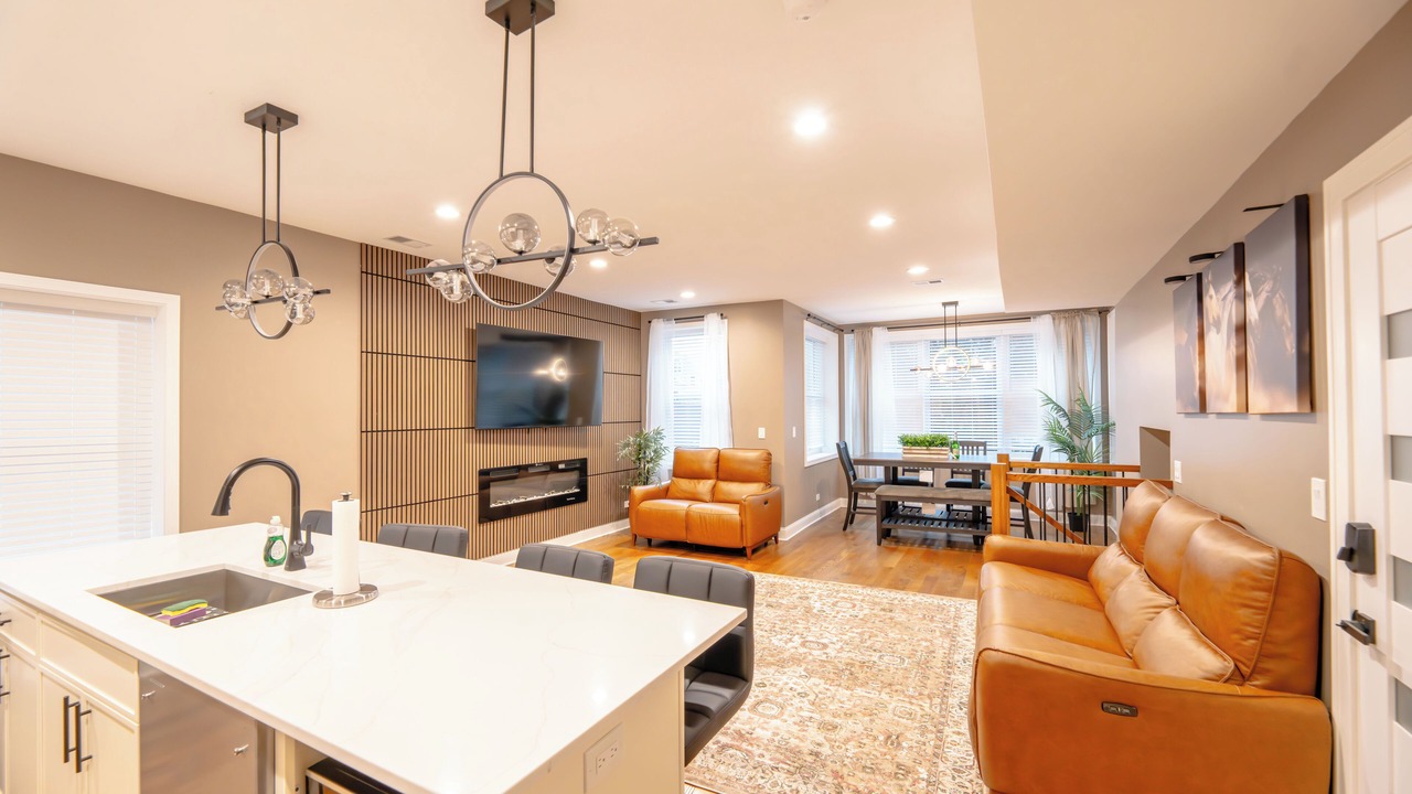 Photo of Livingroom in Rogers Park