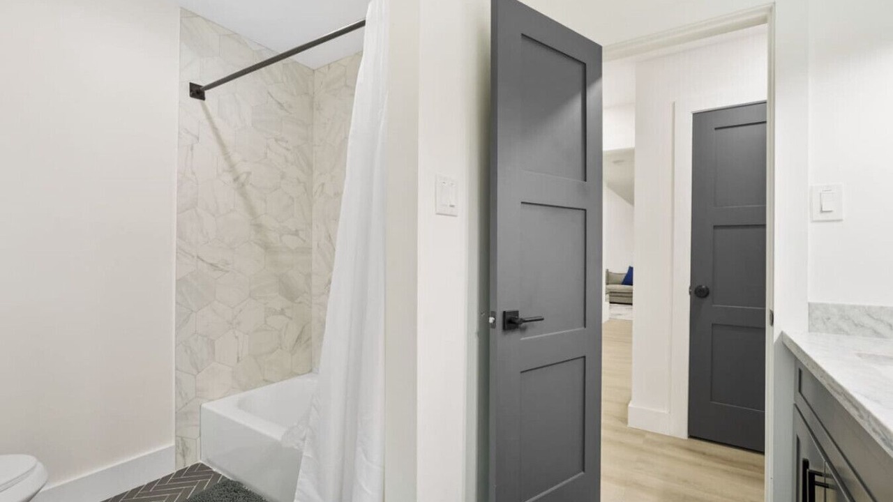 Photo of Bathroom in Woodlake - Briar Meadow