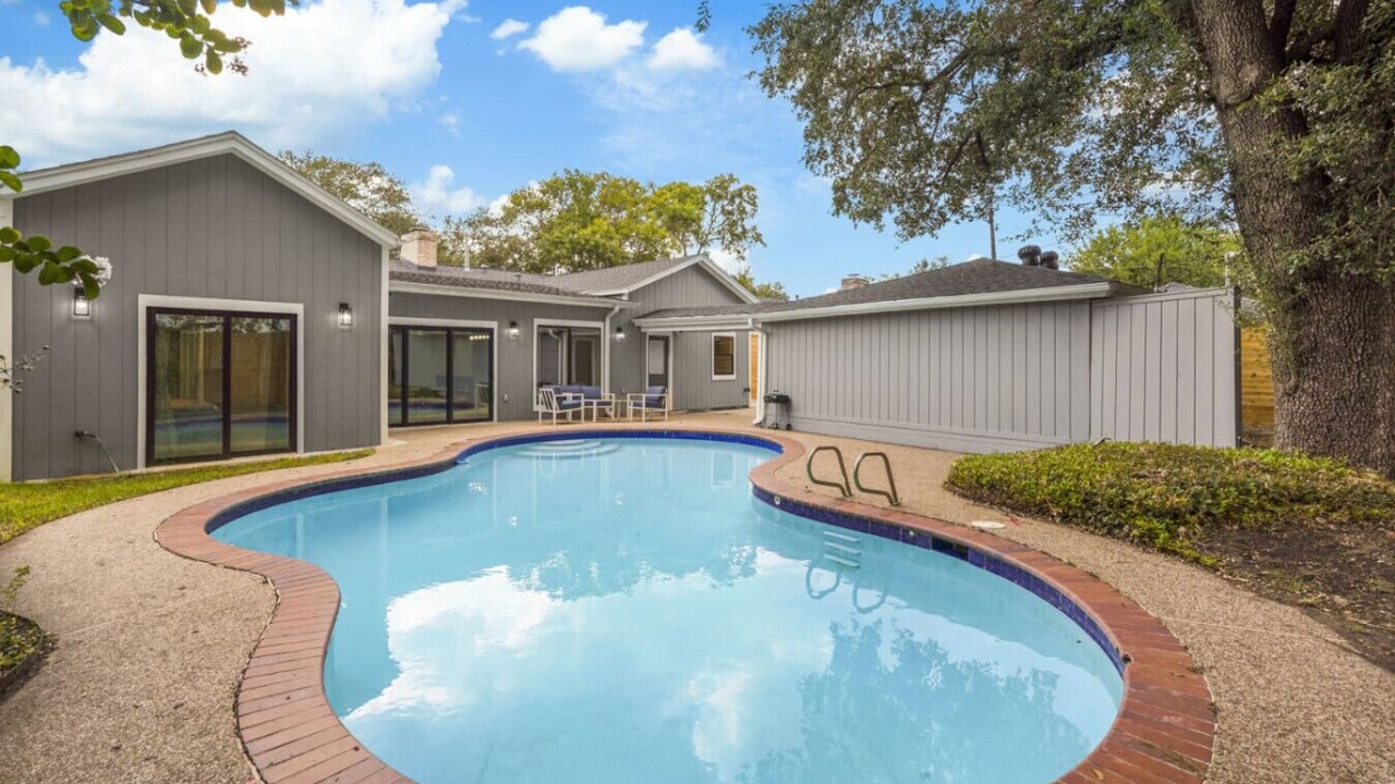 Photo of Outdoor in Woodlake - Briar Meadow