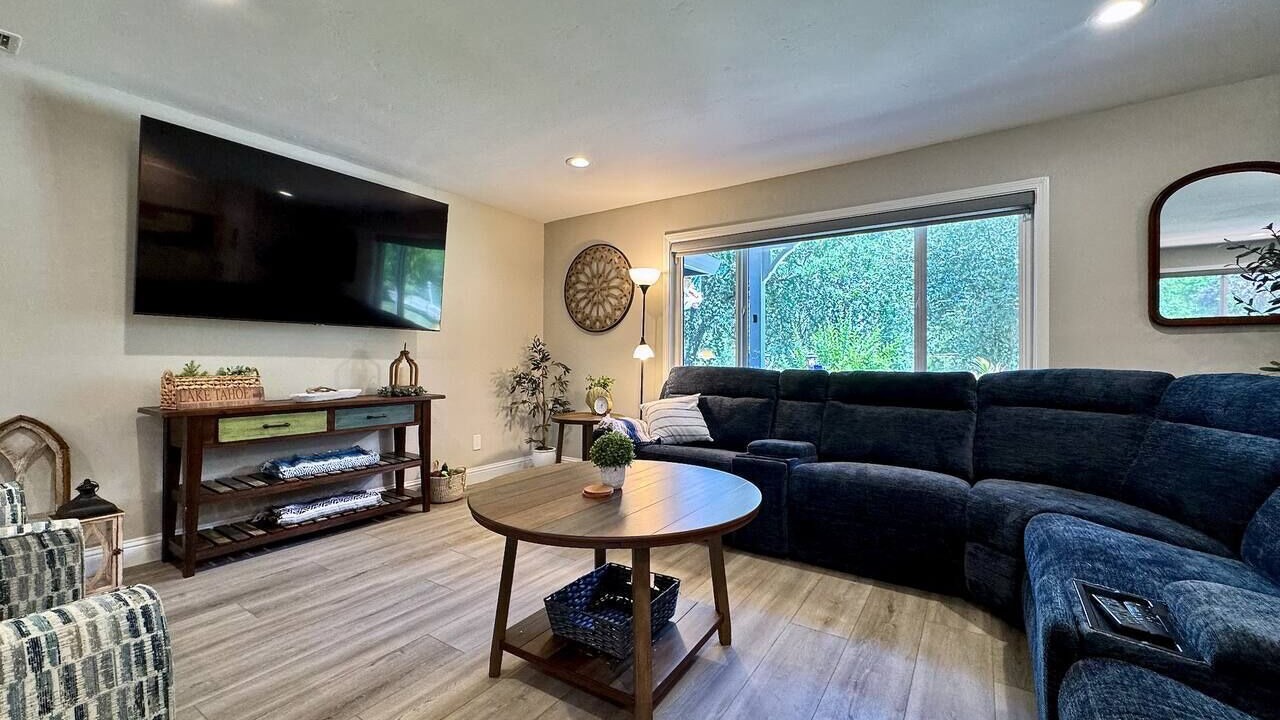 Photo of Livingroom in Placerville