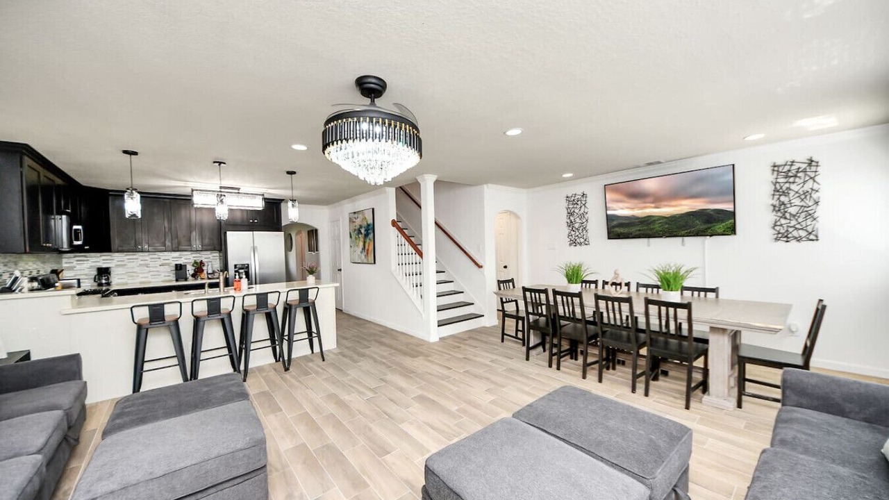 Photo of Livingroom in Northeast Houston