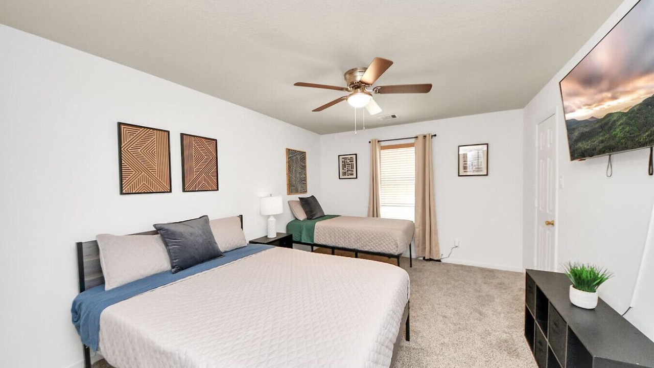 Photo of Bedroom in Northeast Houston