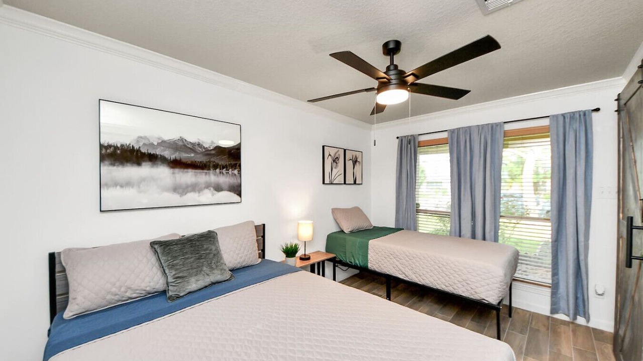 Photo of Bedroom in Northeast Houston