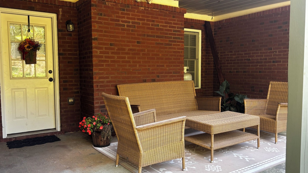 Photo of Patio Balcony in Loganville